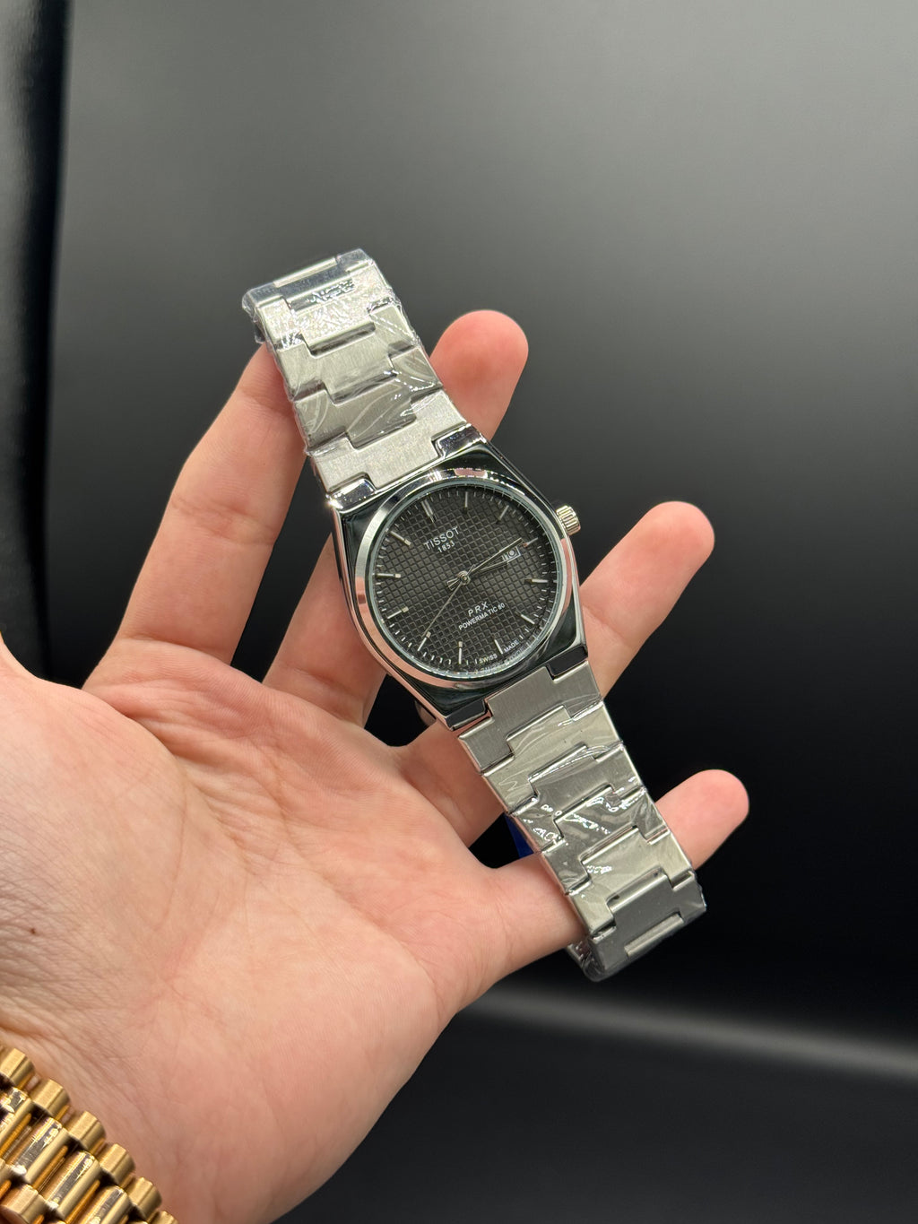Grey Dial Classic Style | Silver Stainless Steel Bracelet | Slim Elegant Case | Date Function