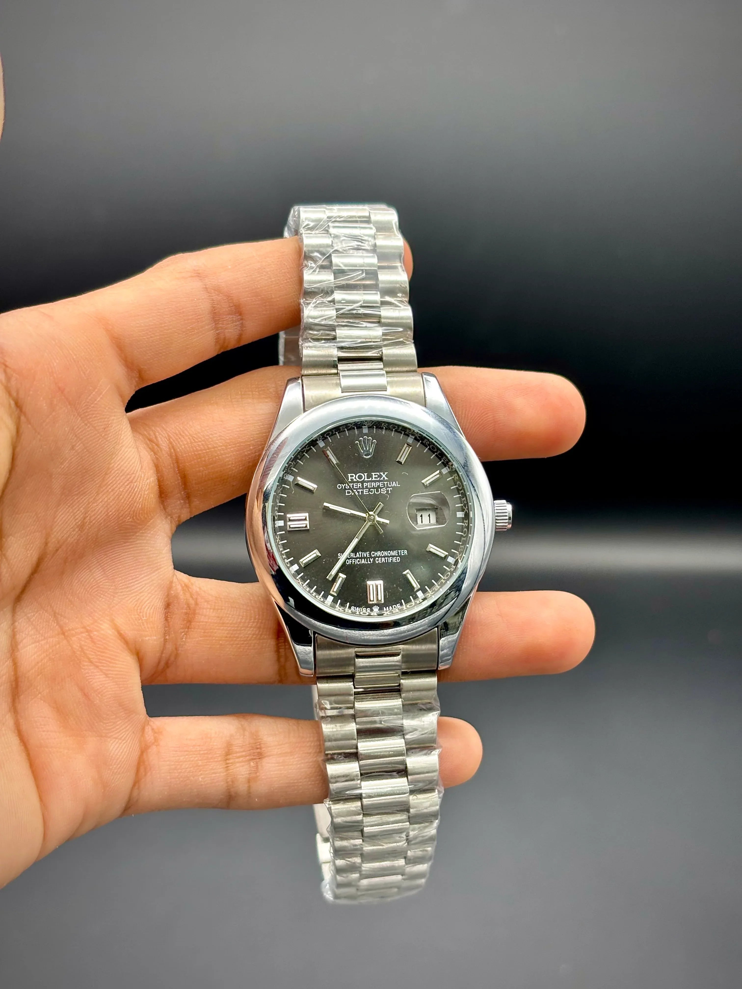 Grey Dial Rolex - Date Just - 41 mm - elapse