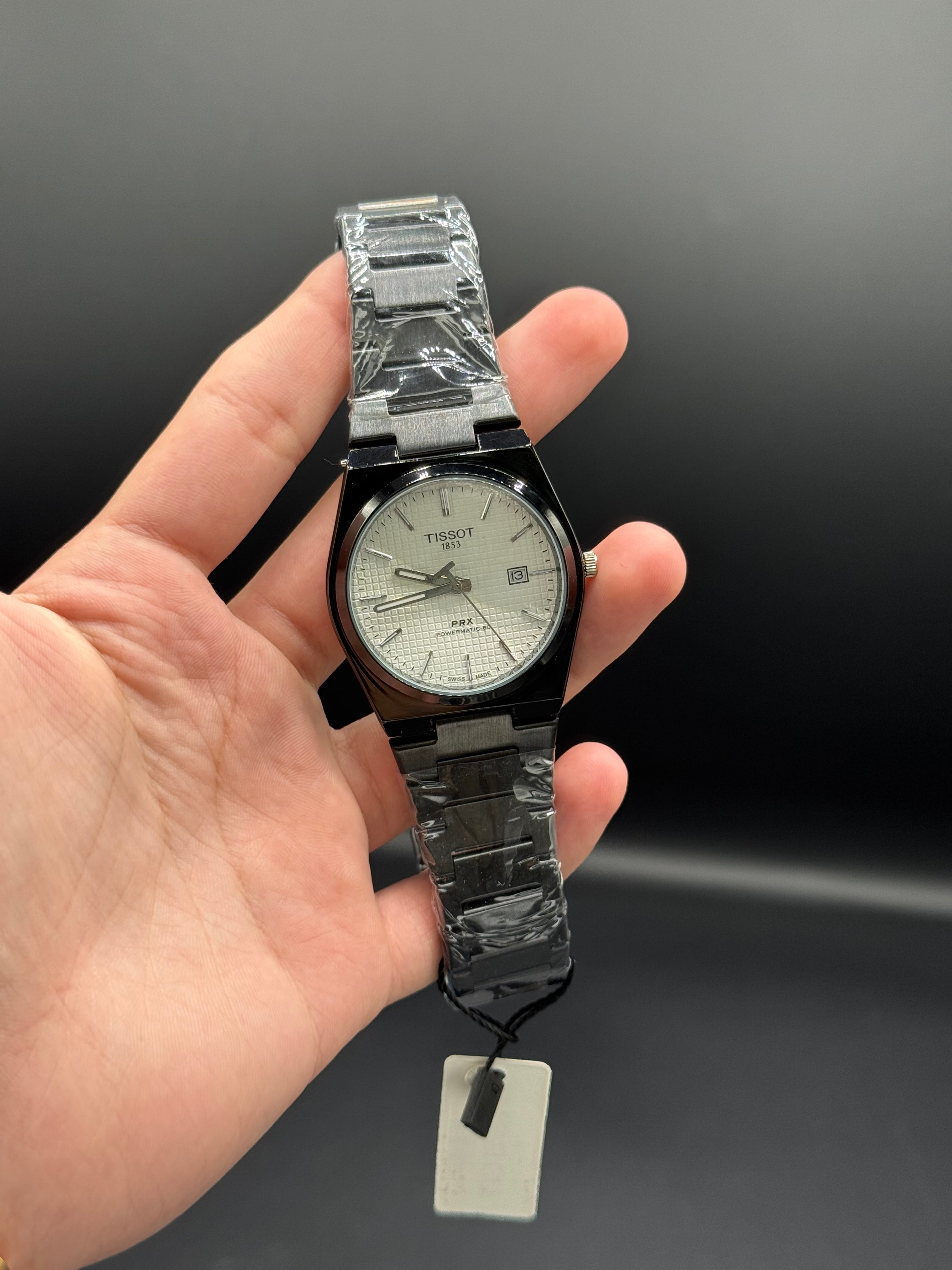 White Dial Classic Style | Black Stainless Steel Bracelet | Slim Elegant Case | Date Function | Clean Minimal Design