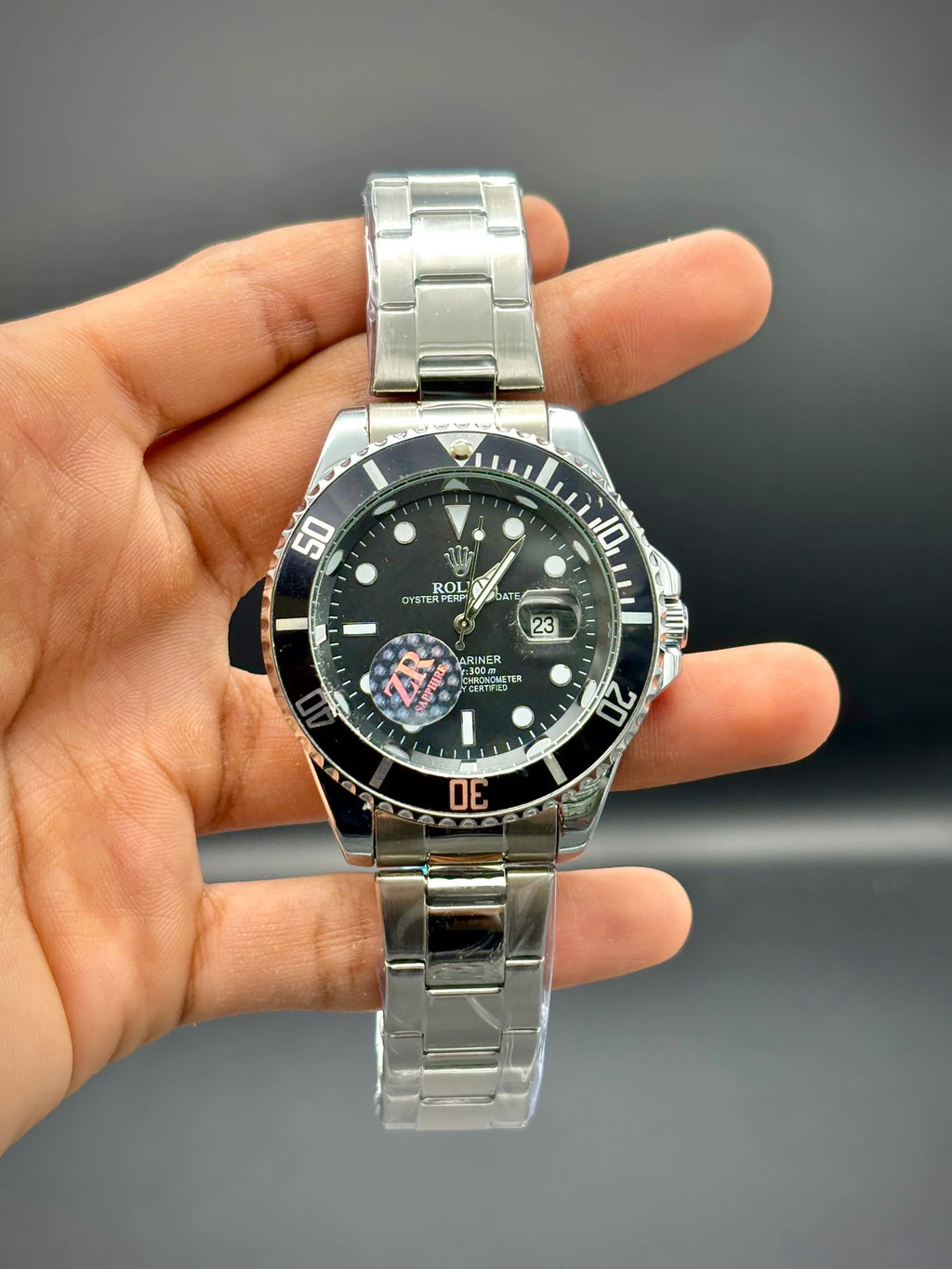 Black Dial Submariner Style Watch – Silver Bracelet (41 mm) - elapse
