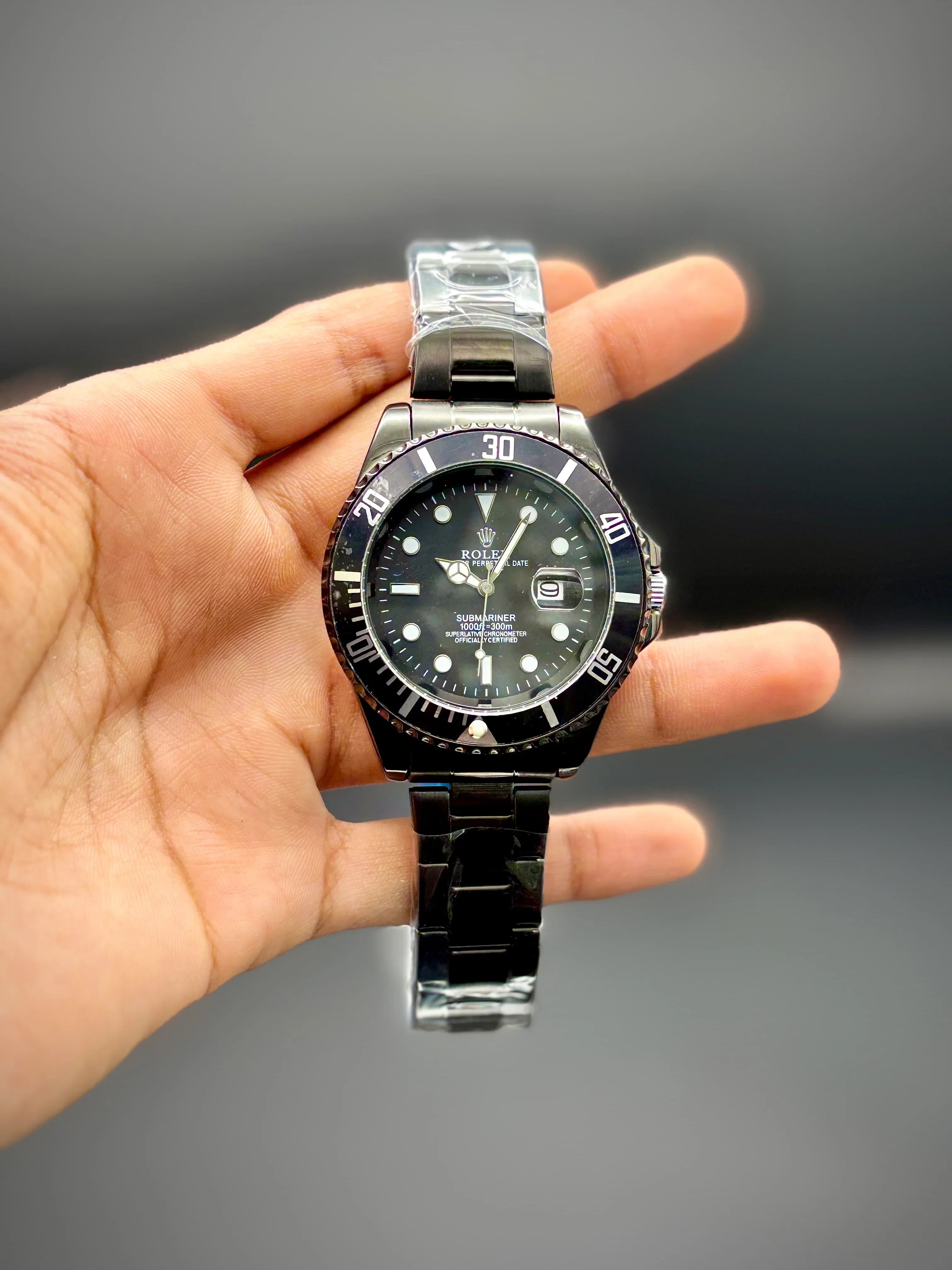 Black Dial Submariner Style Watch – 41 mm - elapse