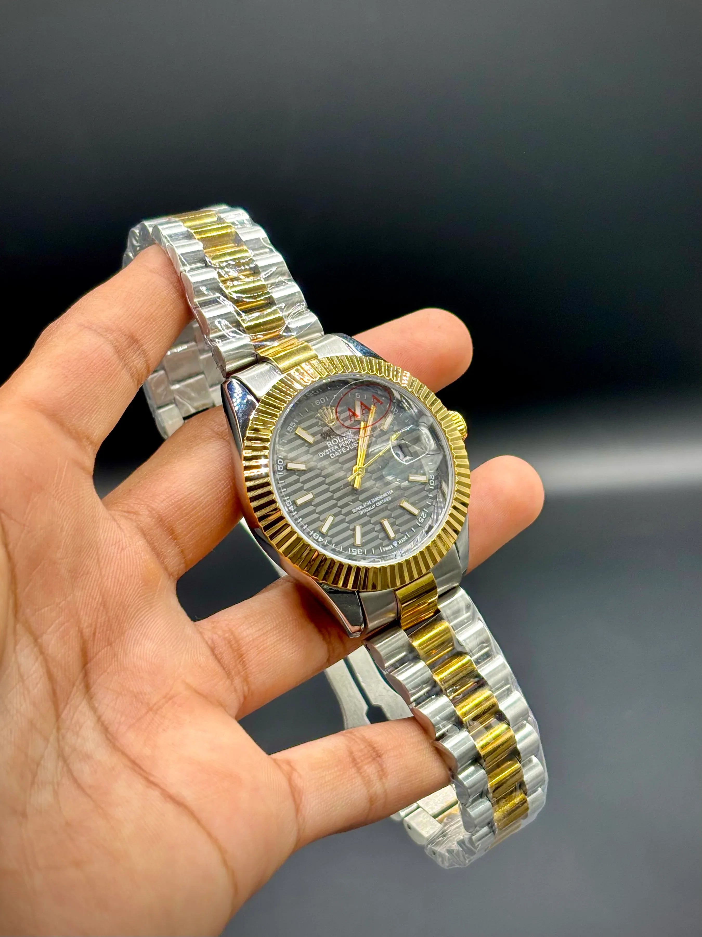 Grey Textured Dial Two-Tone Chain Watch – Datejust 41 - elapse