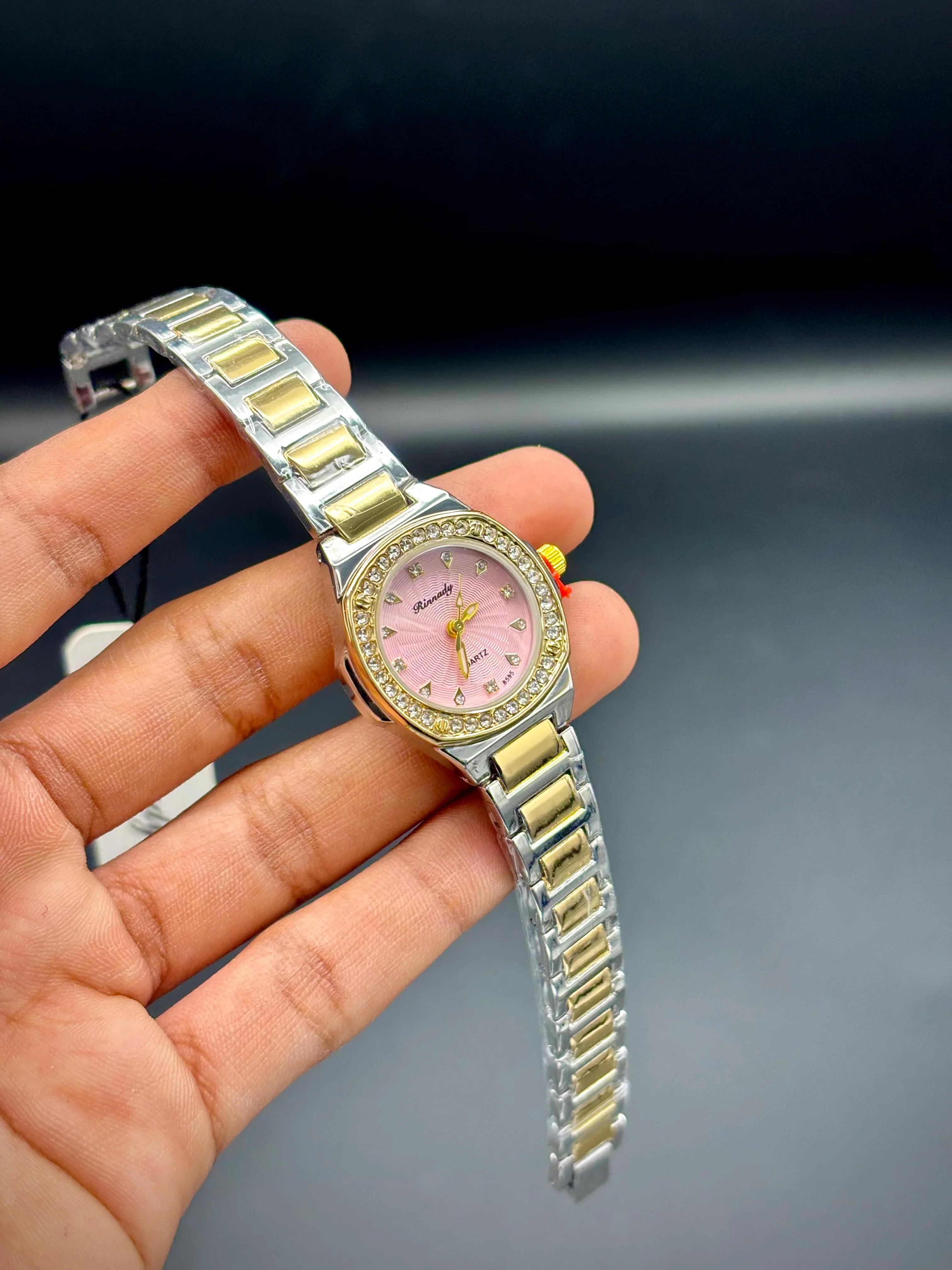 Luxe Two-Tone Crystal Bezel Watch – Blush Pink Dial with Two-Tone Link Strap - elapse