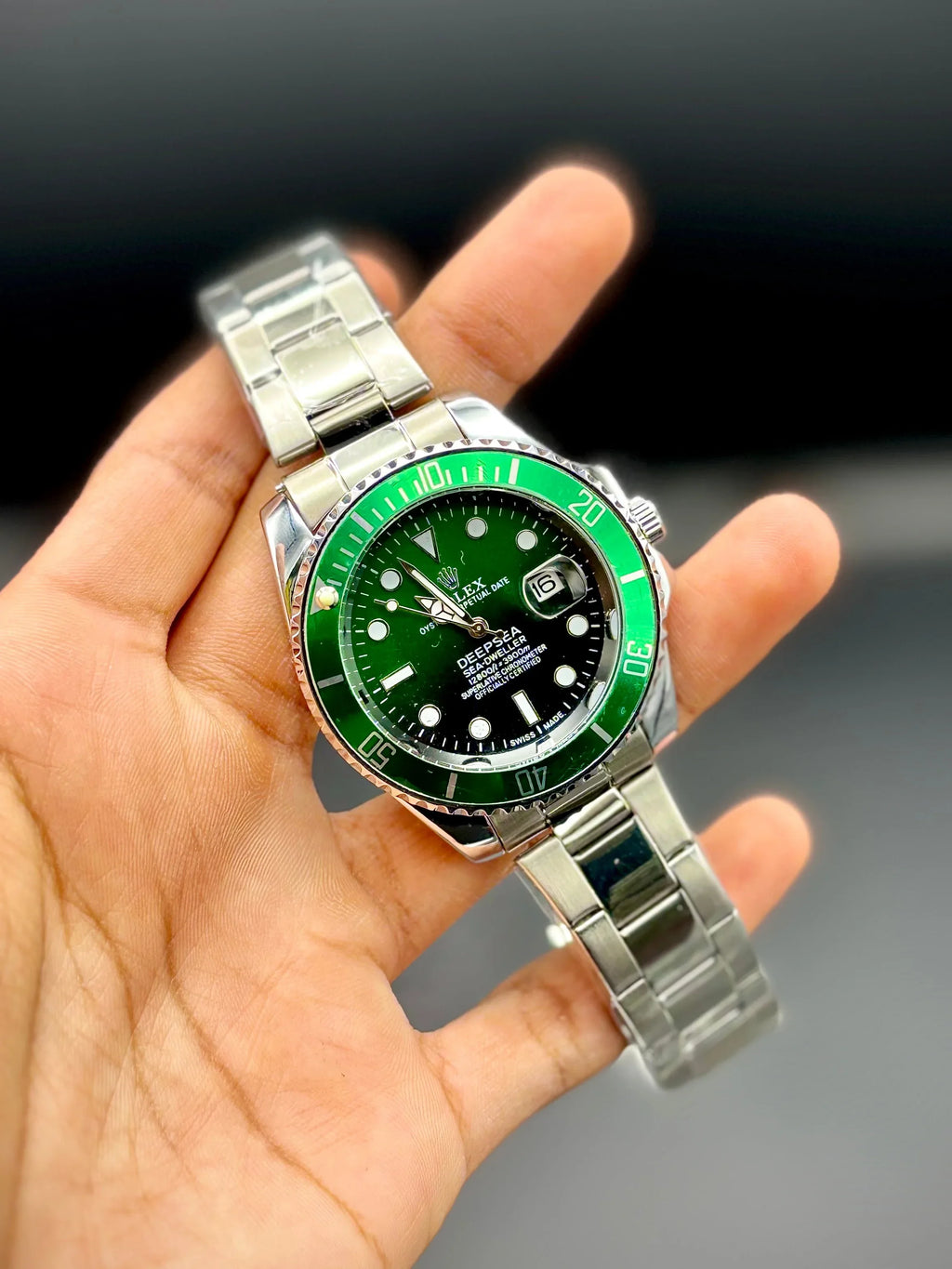 Green Dial Silver Submariner Style Watch – 41 mm - elapse