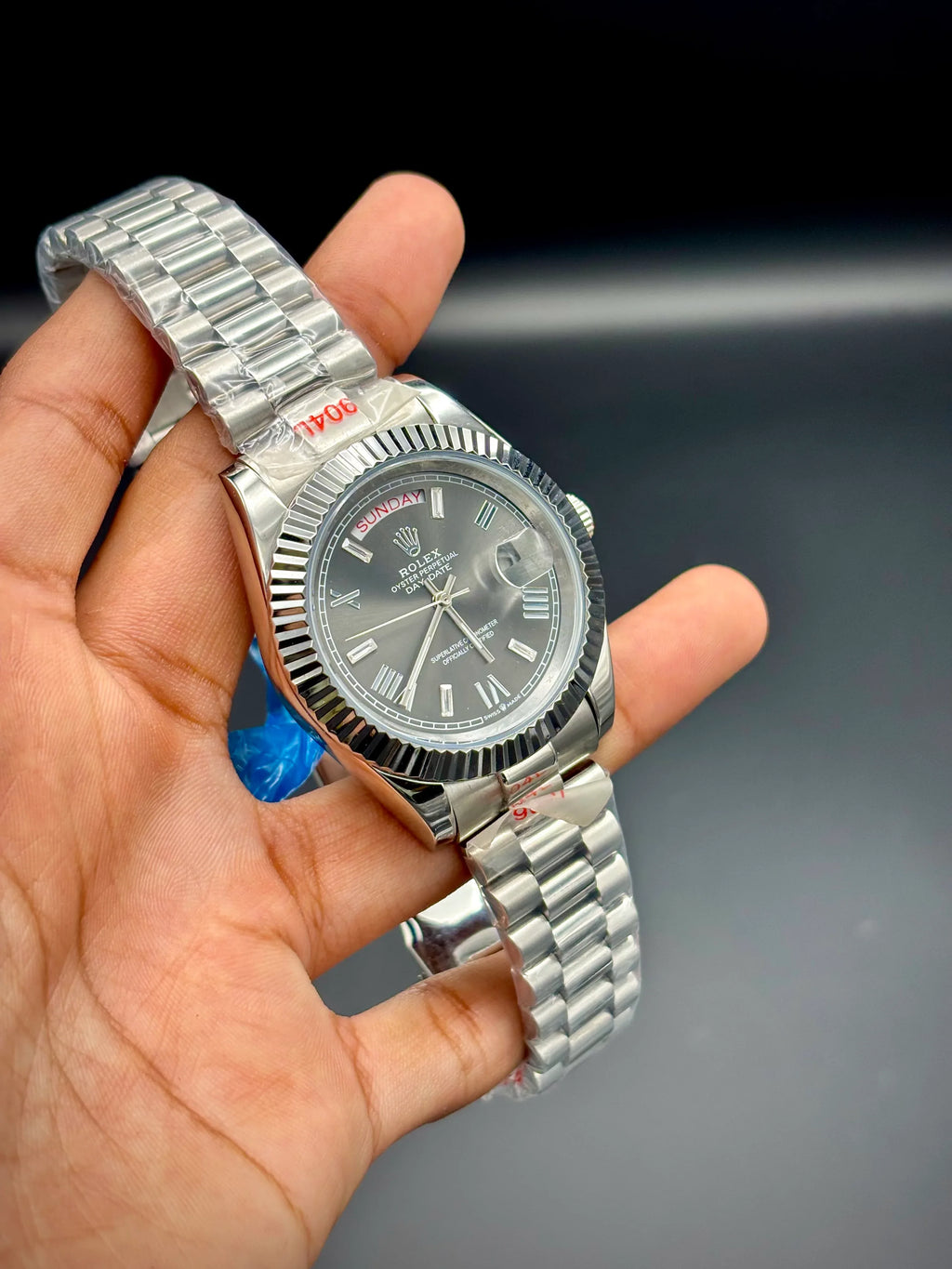 Master Grade YZ Day-Date – Rolex-Inspired Silver Luxury Watch (Grey Dial) - elapse