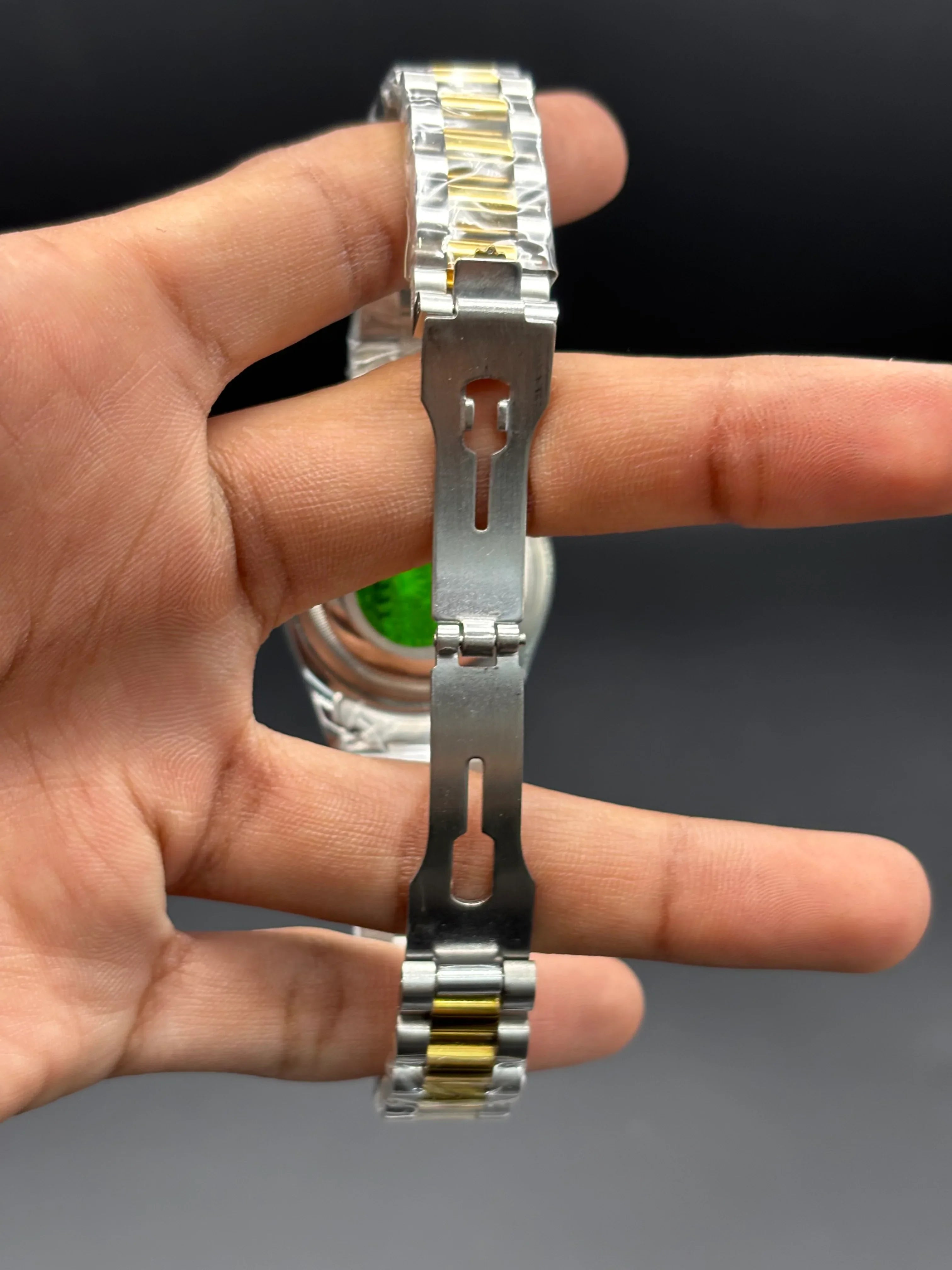 Rolex Datejust 31 – Two-Tone Oystersteel & 18ct Yellow Gold with Midnight Black Diamond Dial - elapse