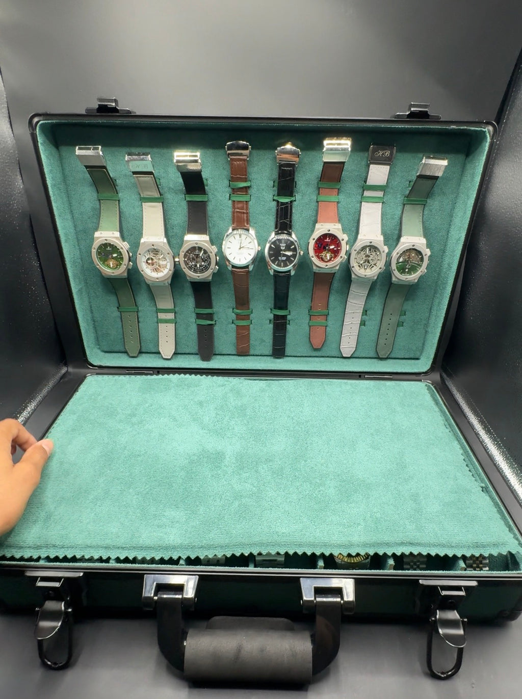 24-Piece Watch Organizer Case